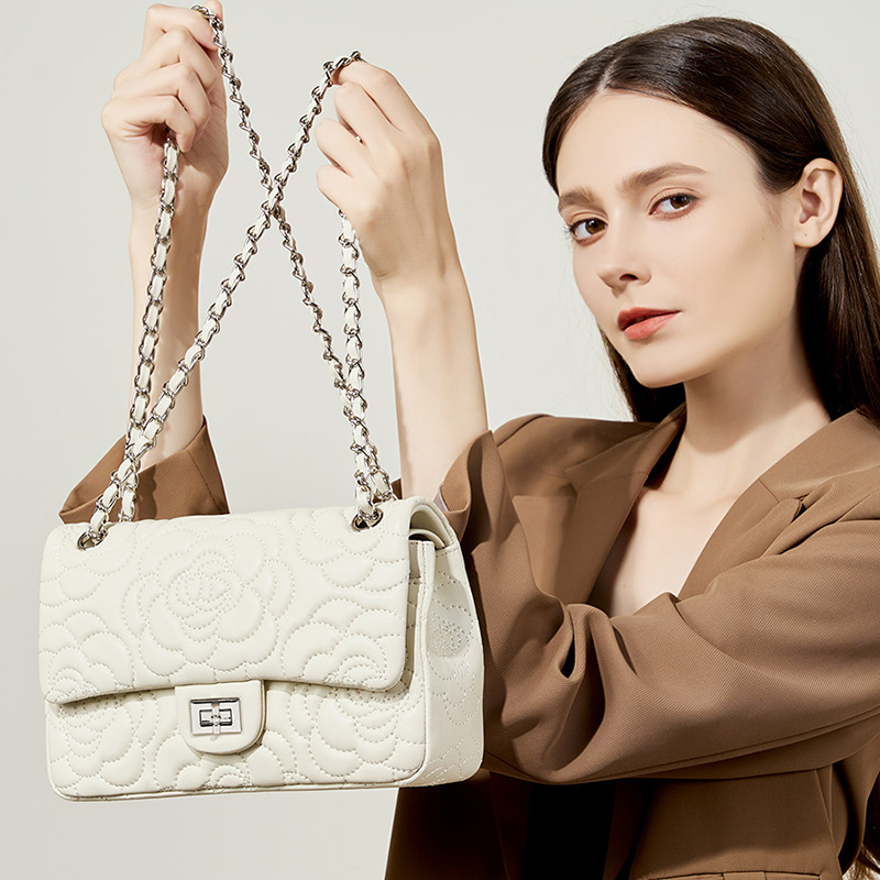 Chain Crossbody Quilted - Top Grain Highland Lammfell Umhängetasche Echtes