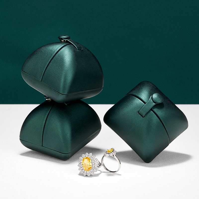 Luxuriöse Dunkelgrüne Ringbox  – Luxury Bags List Bewertung und Preis