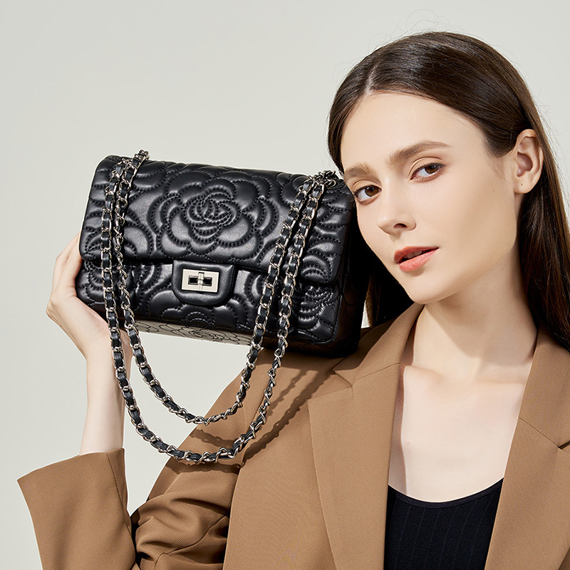 Top Grain Highland Lammfell Um – Chain Crossbody Quilted Bewertung und Preis